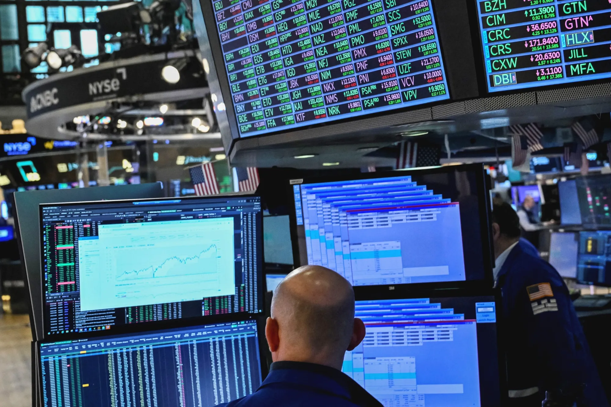 Stock Pickers Stymied as Tariff Turmoil Overtakes Earnings Cycle - Bloomberg