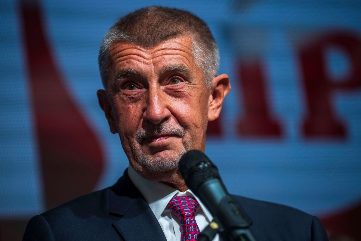 Czech Billionaire Kicks Off Talks With Far-Right After Victory