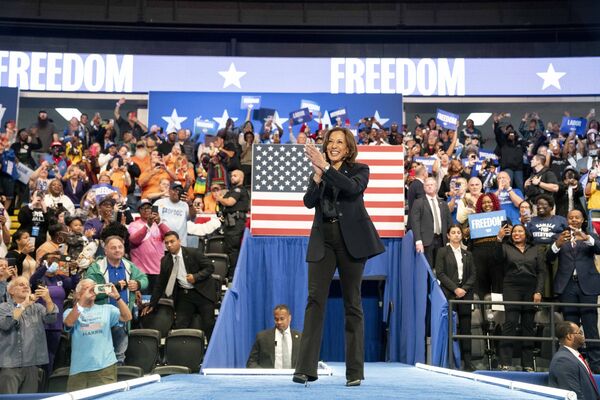 Kamala Harris Campaigns In Michigan