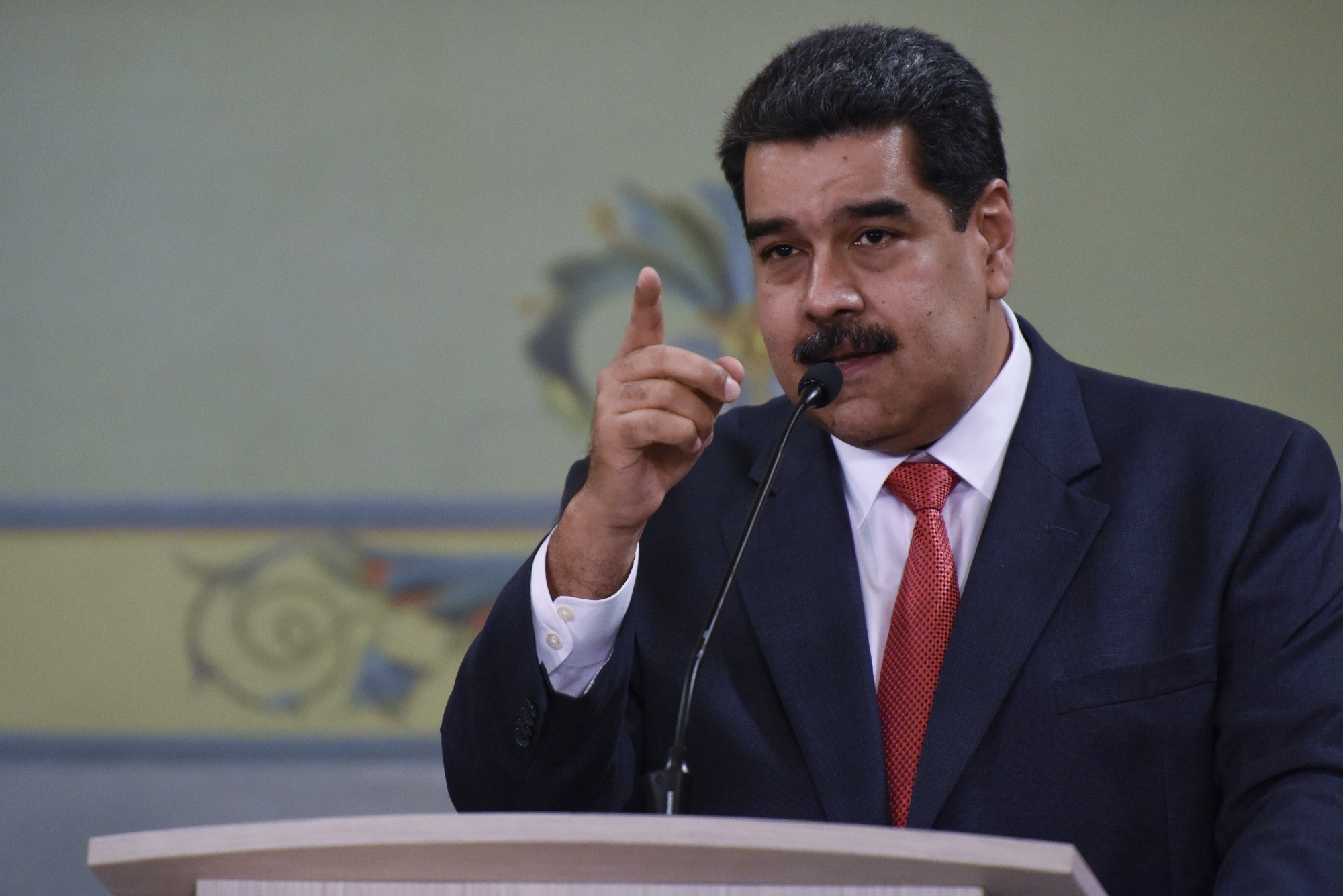 Venezuelan People Will Fight Any U.S. Invasion, Maduro Says - Bloomberg