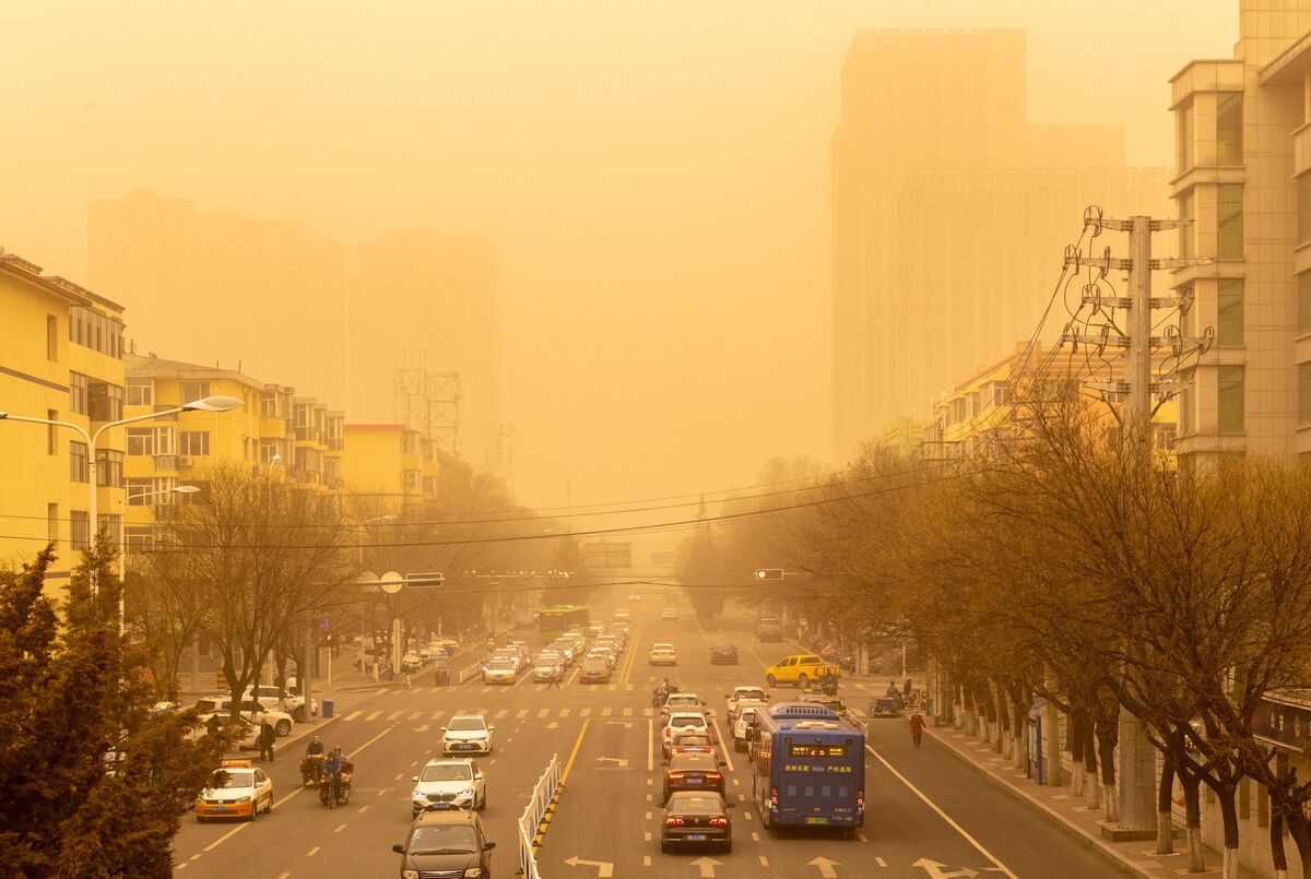 Tokyo Hit by First Sandstorm in Two Years as Asian Dust Worsens Bloomberg