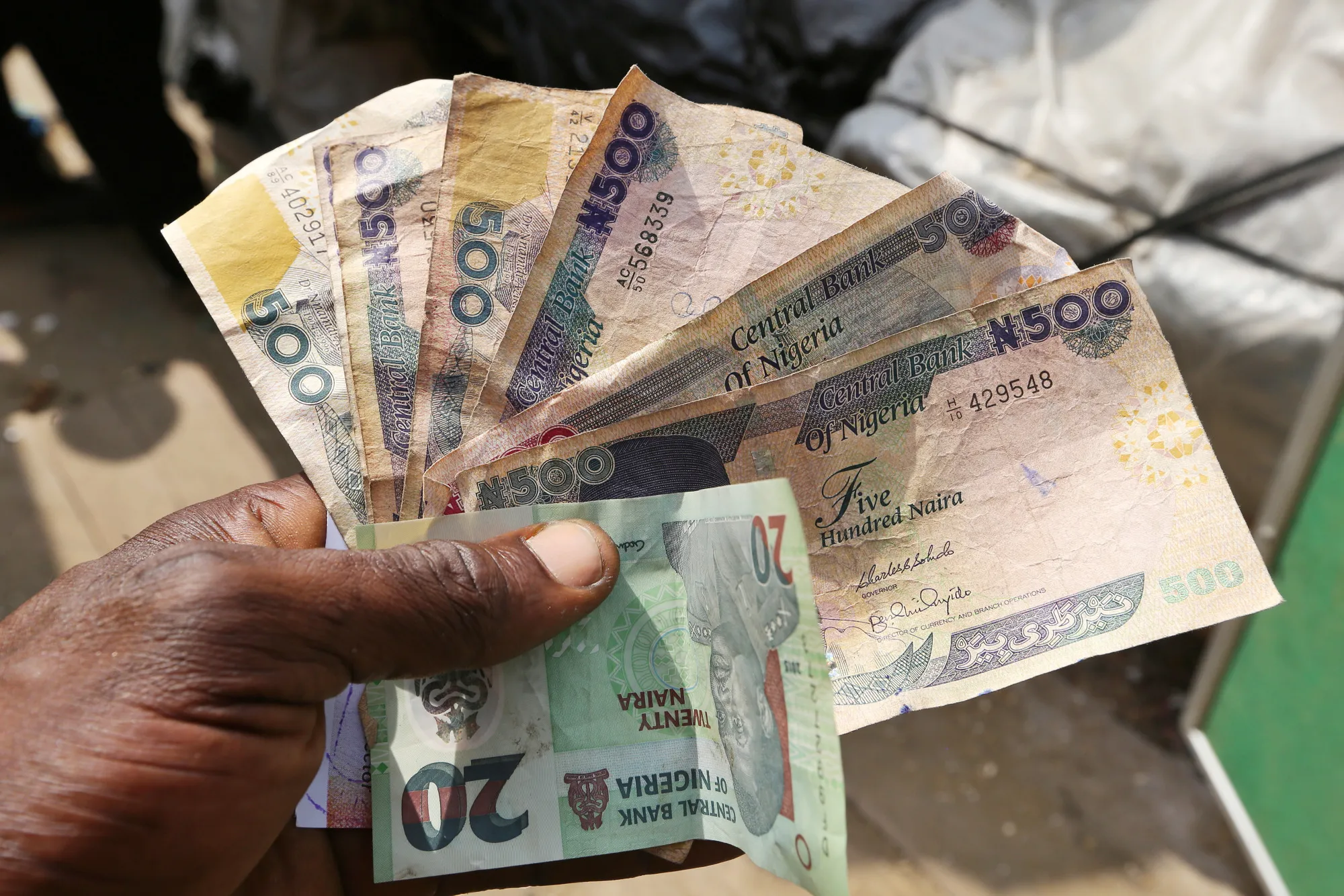 Nigerian Officials Took $1.3 Billion in Bribes in 2023, NBS Says - Bloomberg