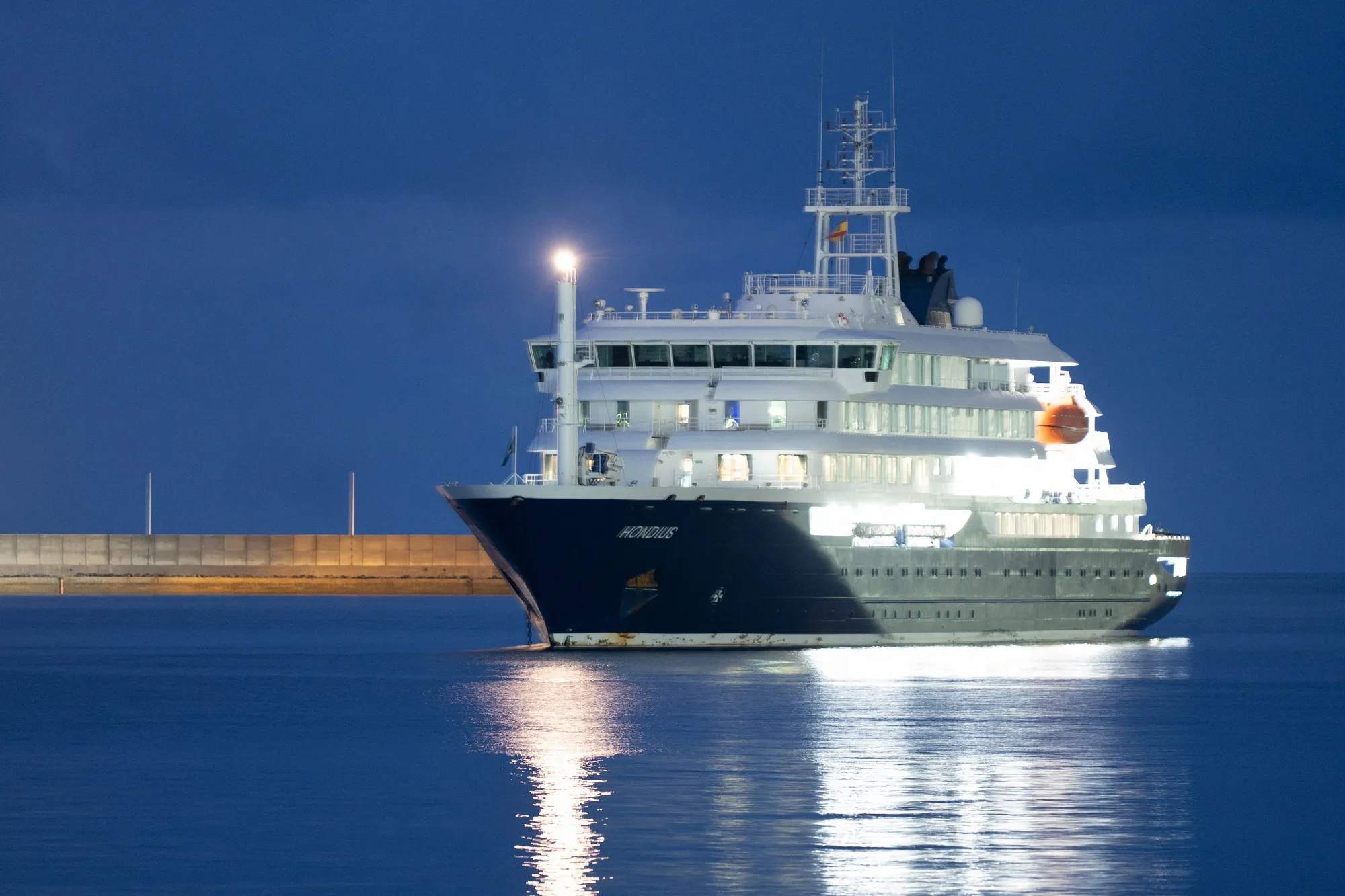 The Dutch-flagged hantavirus-stricken cruise ship MV Hondius anchors in Tenerife&nbsp;on May 10.