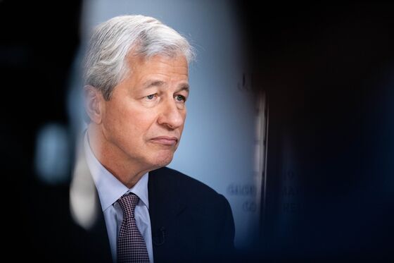 JPMorgan to Reimburse $5,000 to H.K. Bankers for Quarantine