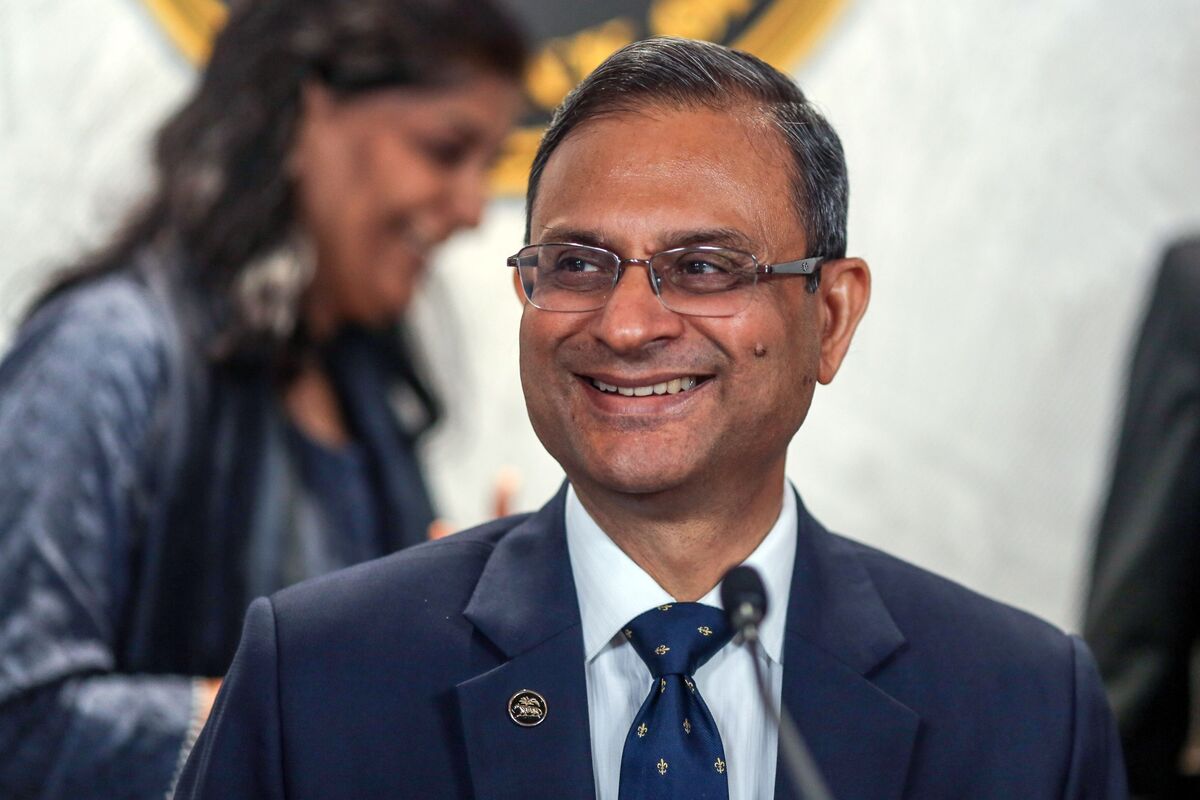 India’s Top Officials Rally Behind Economy as Oil Crisis Bites