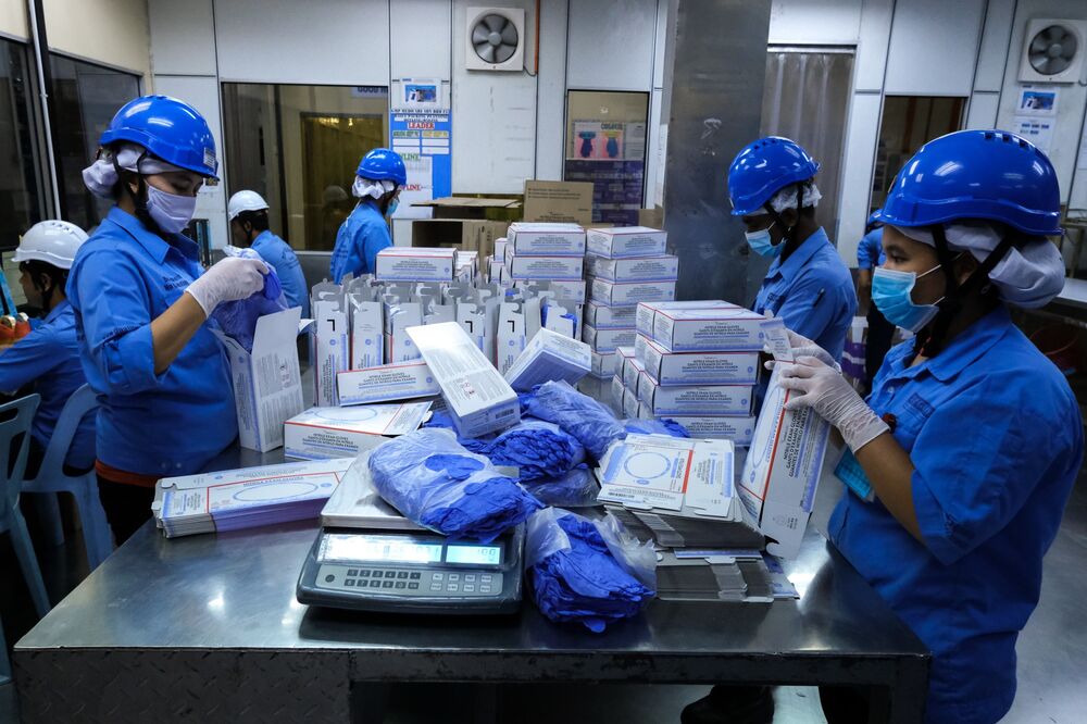 Malaysia Glove Makers Say Virus Curbs To Hit Global Supplies Bloomberg