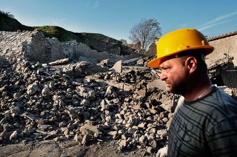 Debris following the collapse of Pompeii’s Domus Gladiatoria.
