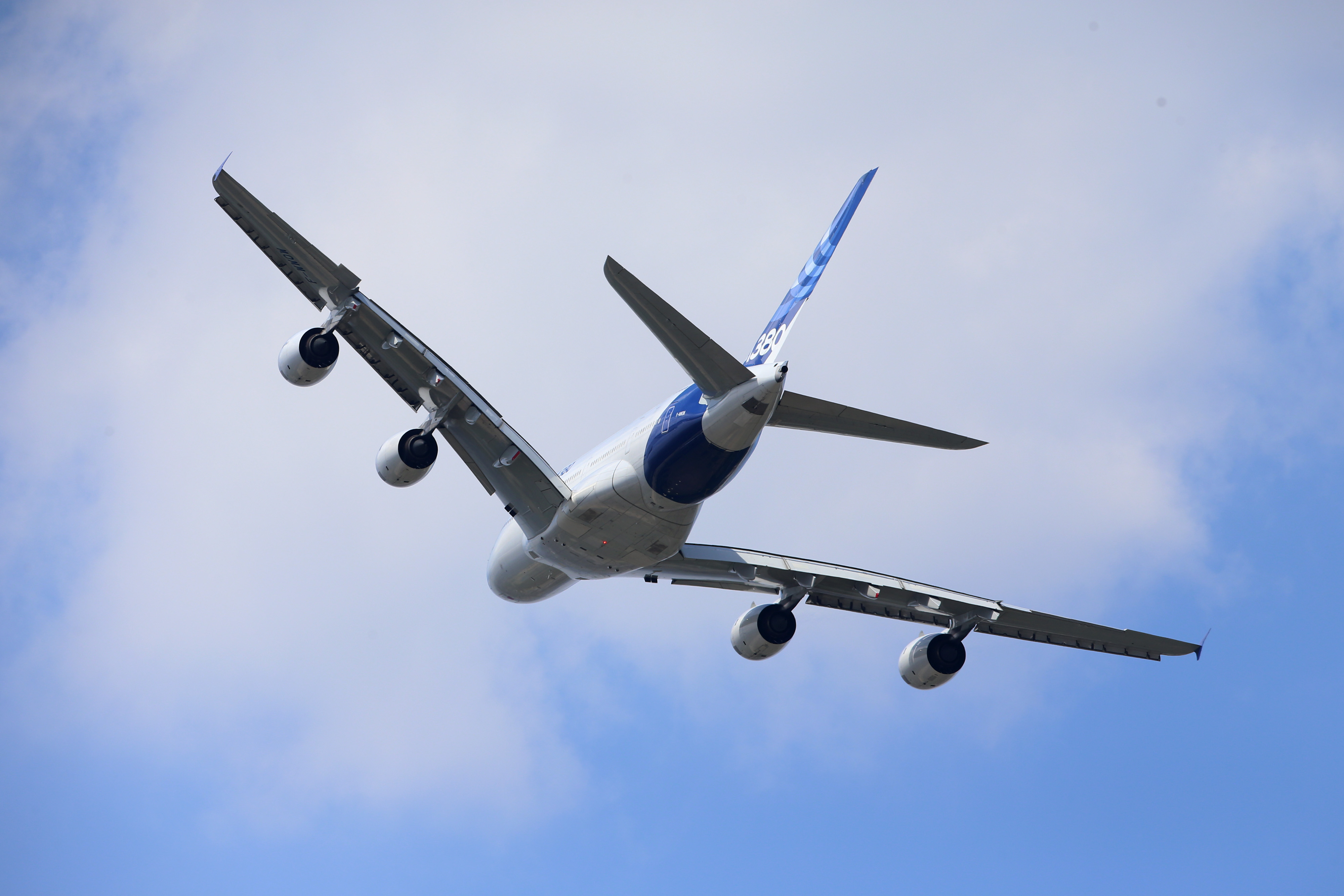 Check Cracks Qantas Airbus A380 Wings ... Emirates, to on for