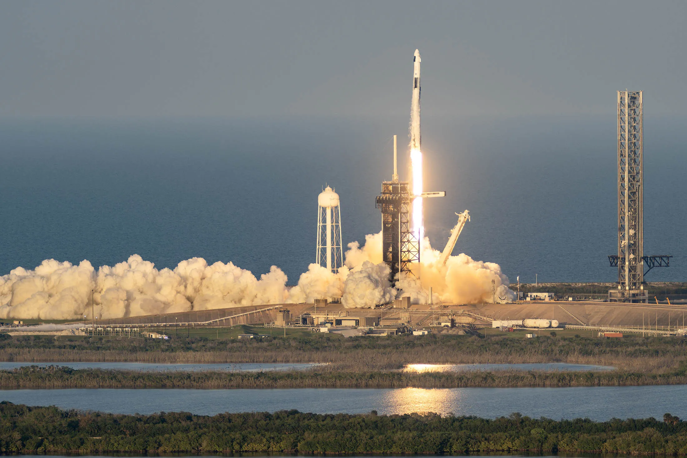 SpaceX Strikes Rare Deal to Pay $0 to Bankers for $11 Billion Greenshoe  Option - Bloomberg
