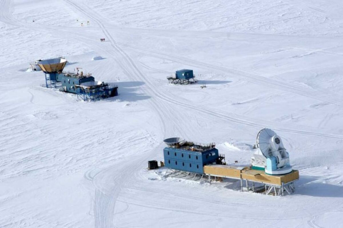 A Guide to Wintering in the South Pole - Bloomberg