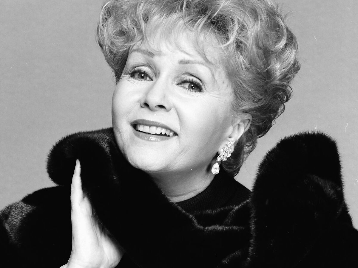 Debbie Reynolds, ‘Singin’ in the Rain’ Actress, Dies at 84 - Bloomberg