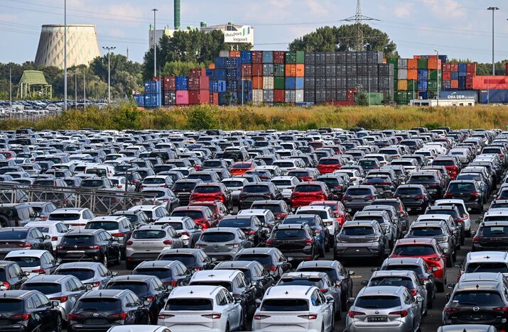 ECONOMY-EXPORT-CAR-GERMANY