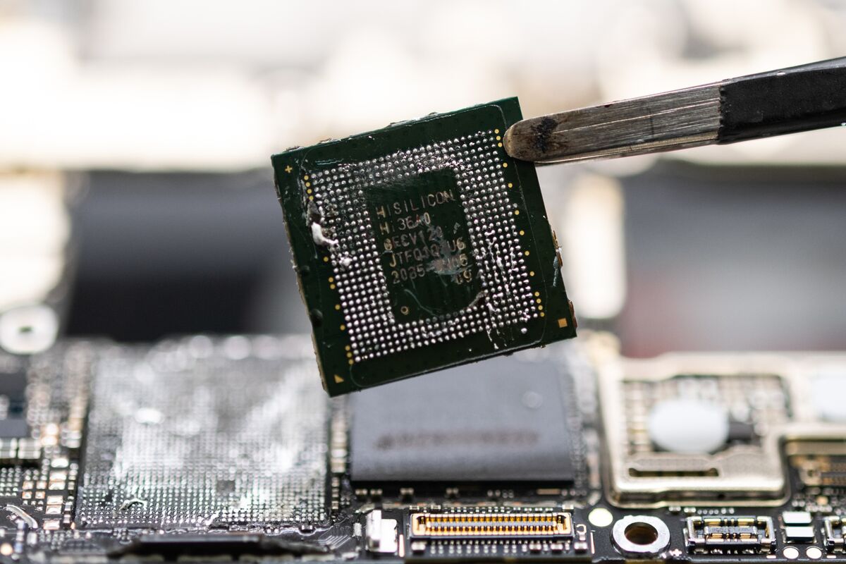 Taiwan is investigating 11 Chinese tech firms, including SMIC, which is being probed for allegedly poaching engineers to access the island's advanced chip tech (Debby Wu/Bloomberg)