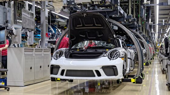 Final Porsche 911 of a Generation to Be Sold for Coronavirus Relief