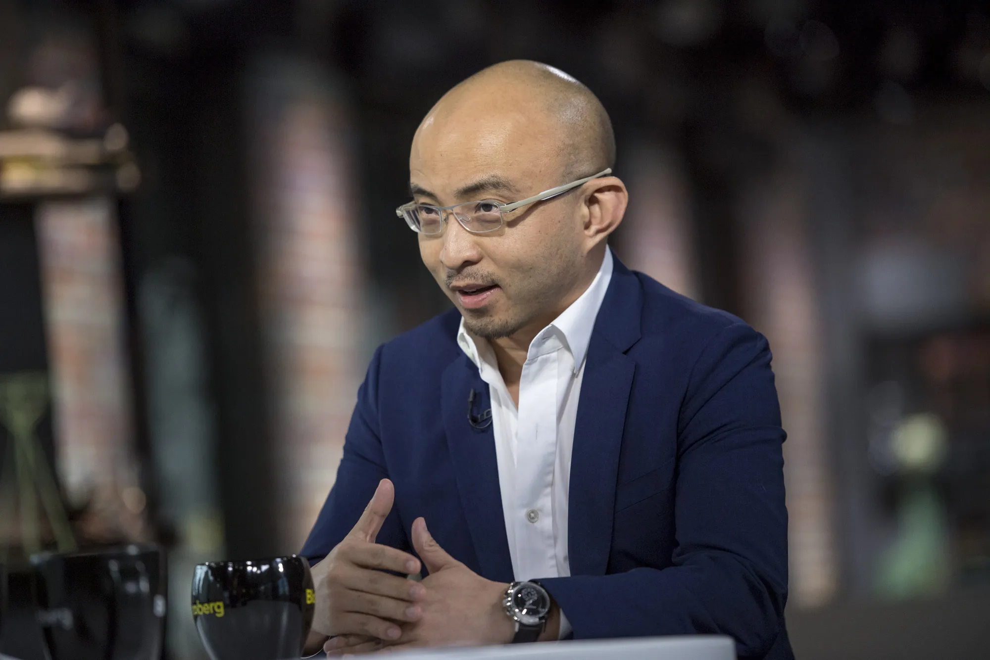 Star China Banker Bao Fan Leaves Detention After Two Years - Bloomberg