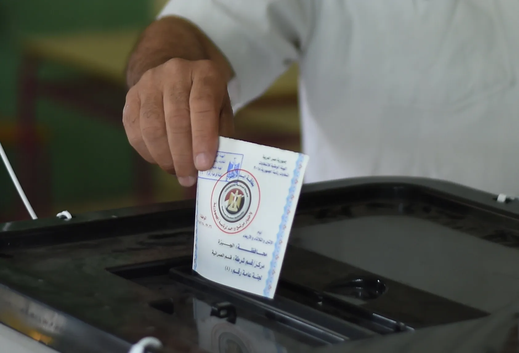 An Egyptian casts his vote during the 2018 election&nbsp;in Giza.