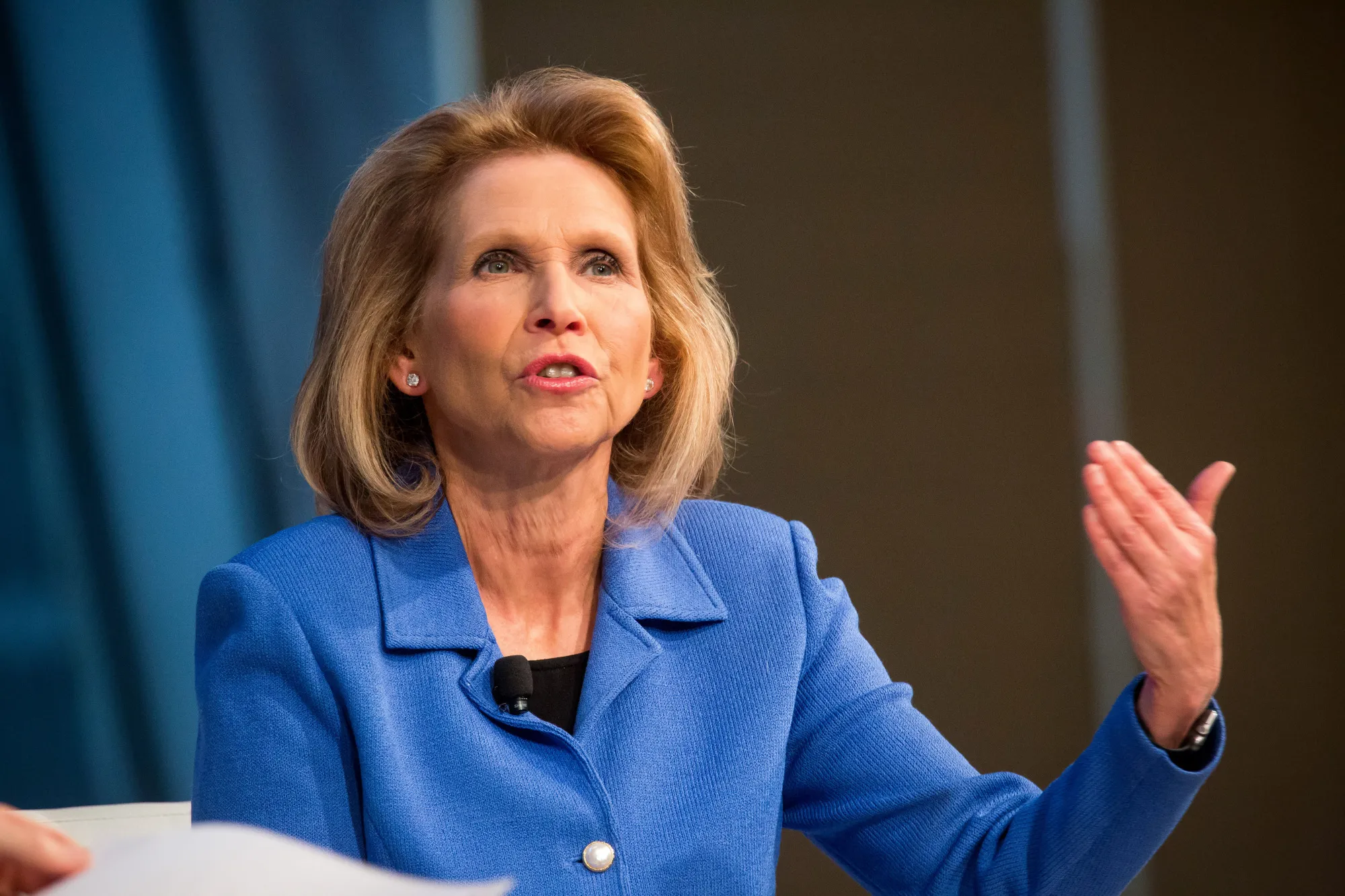 Shari Redstone Says CBS Director Gifford Once Grabbed Her Face - Bloomberg