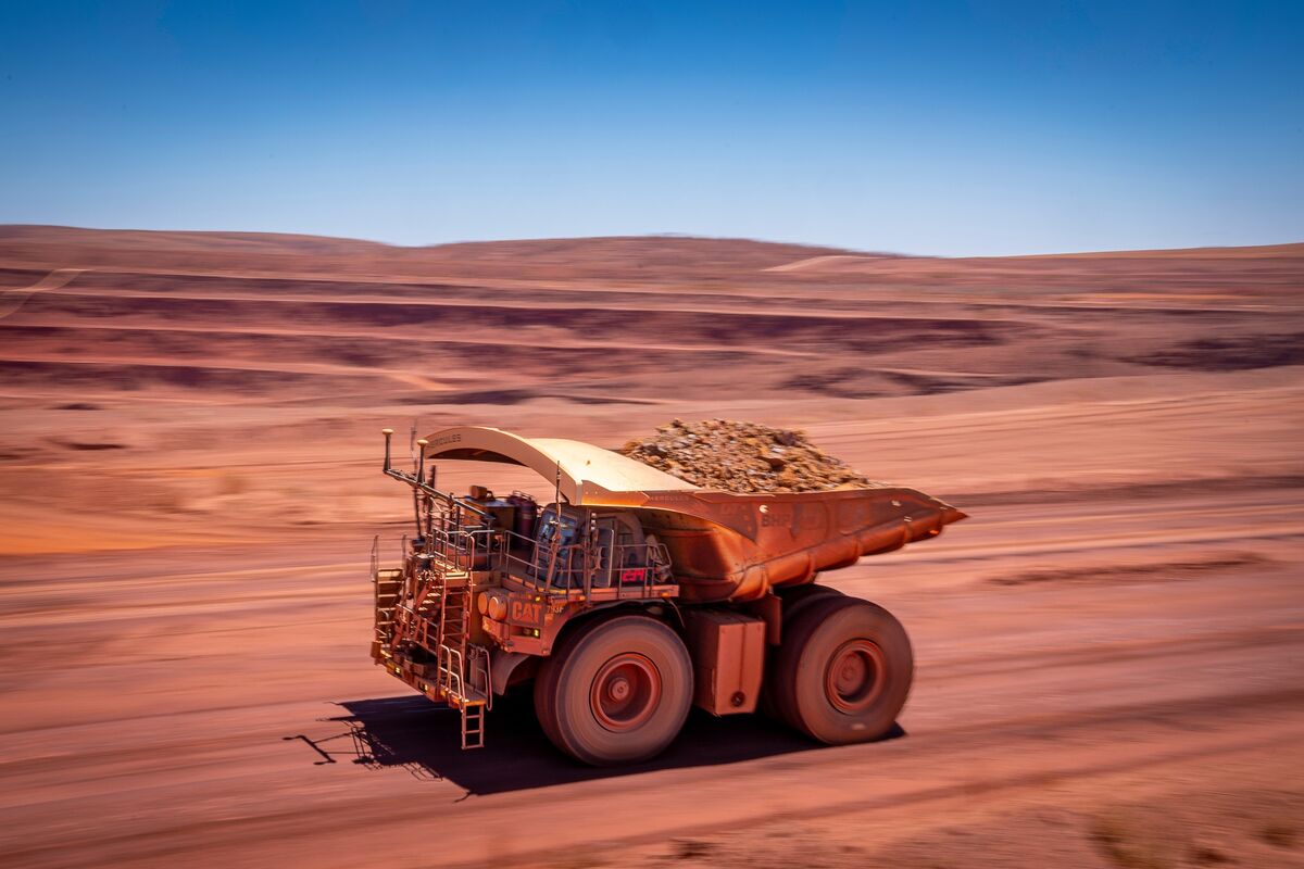 Anglo Rejects BHP Takeover Bid As Significantly Undervalued - Bloomberg