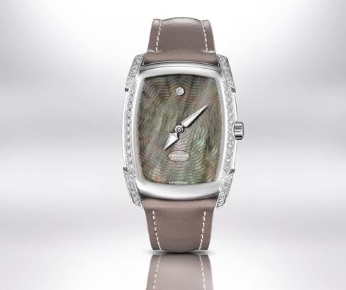 A dark mother-of-pearl version of the Kalpa Donna Anniversaire.
