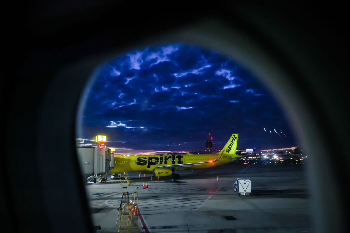 Spirit Downgraded After Borrowing Cash to Reduce Default Risk