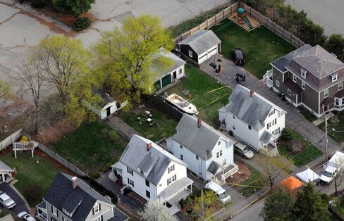 Boston Bomber Manhunt ‘Missed the Boat’ as Police Skip a Street