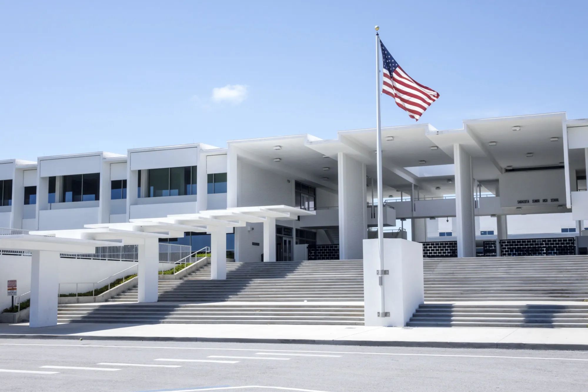 The exterior of Sarasota High School.