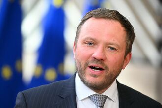 Estonia Rebuffs Ukraine’s Warnings of Russian Invasion