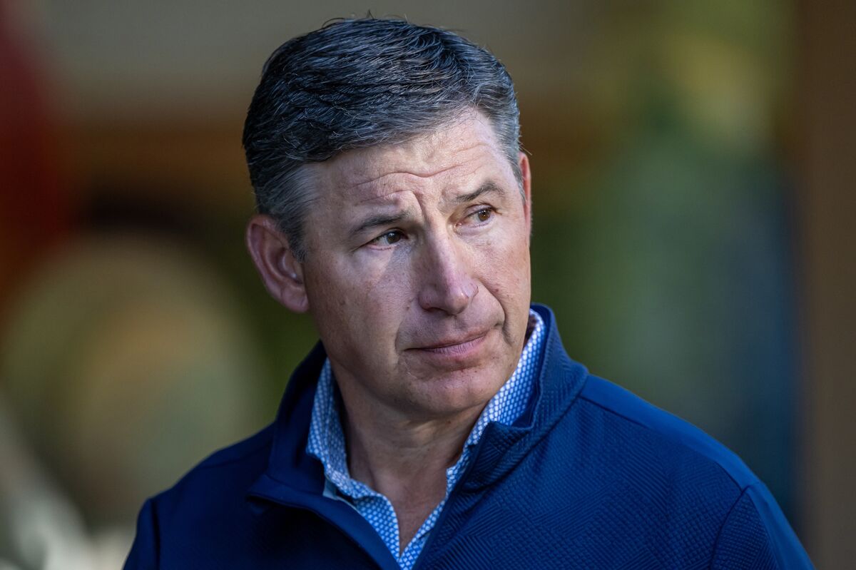 SoFi CEO Says Moving Beyond Lending Helped Drive Record Quarter