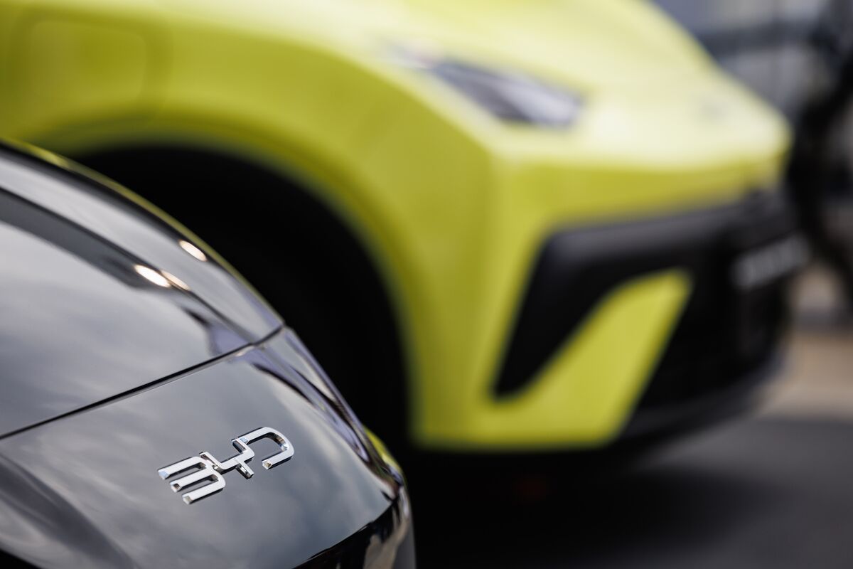 BYD in Talks With Stellantis and Others About Taking Europe Plants