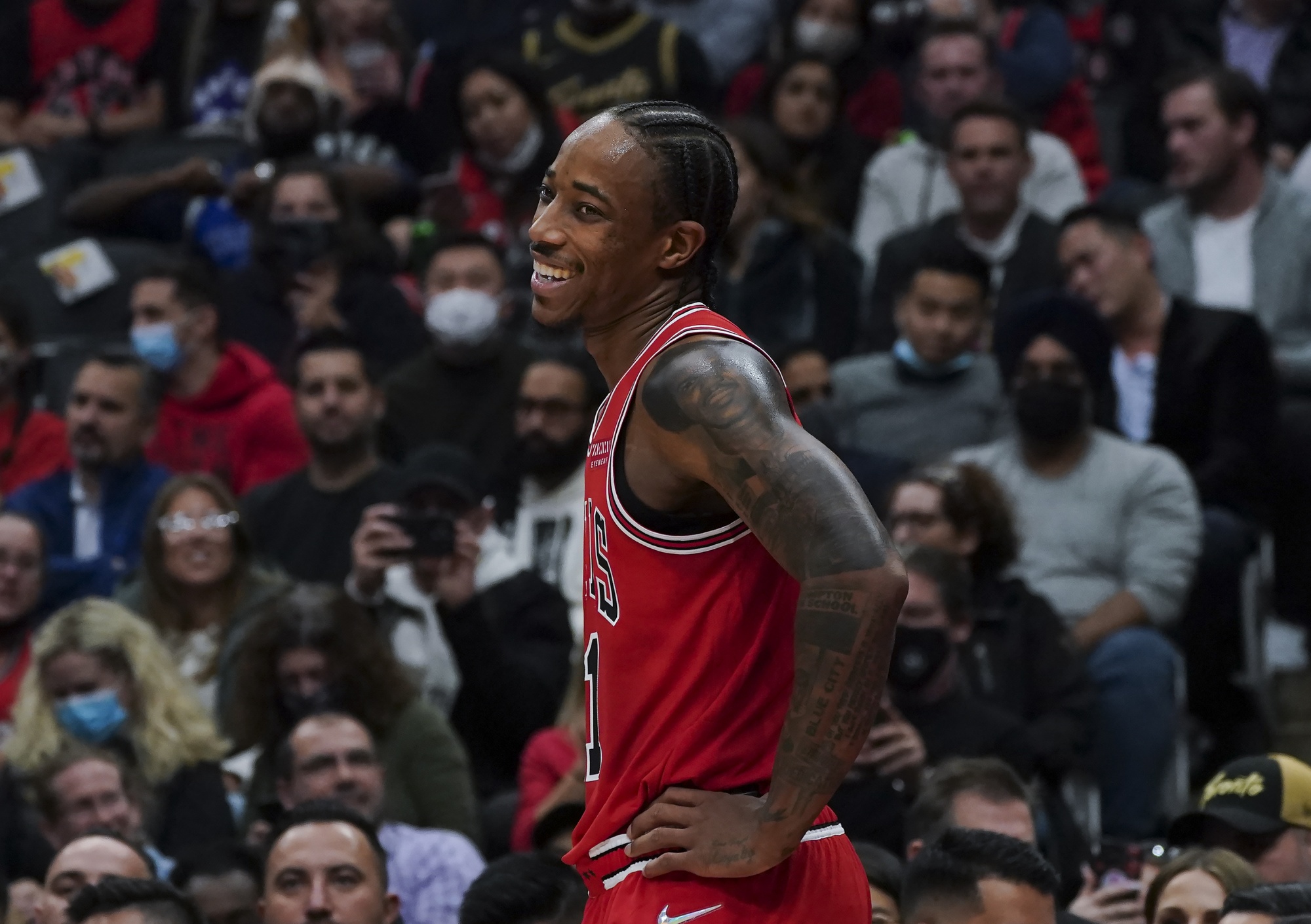 Chicago Bulls on X: 7th straight game of 35+ points for DeMar
