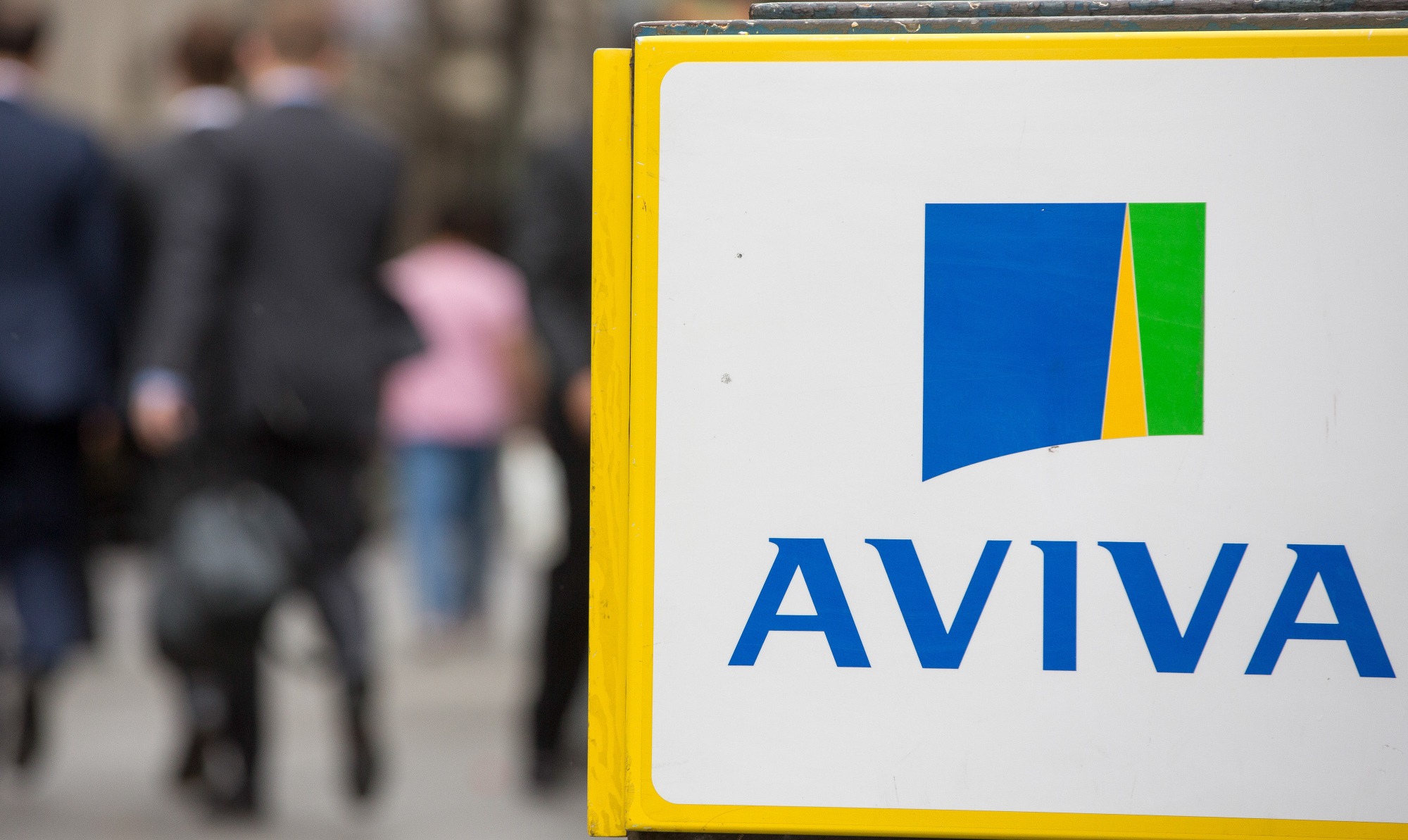 Aviva plc (LON:AV) Insider Amanda Blanc Buys 10,597 Shares of Stock -  Defense World