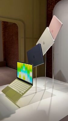 Watch Hands-On With Apple's New MacBook Neo - Bloomberg