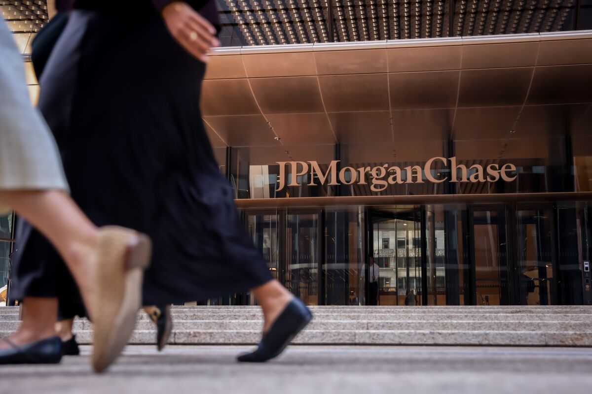 JPMorgan Sees Net Interest Income Rising $10 Billion Next Year