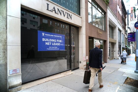 NYC Shoppers Shun Madison Avenue as Swanky Boutiques Depart