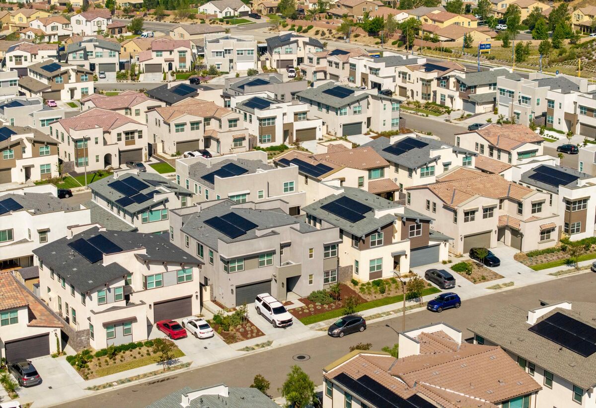 US Mortgage Rates Rise Slightly to 6.66%, Freddie Mac Says