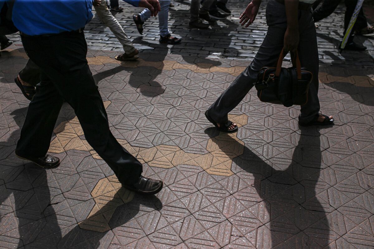 India’s Roads and Highways Mission Misses Sidewalks