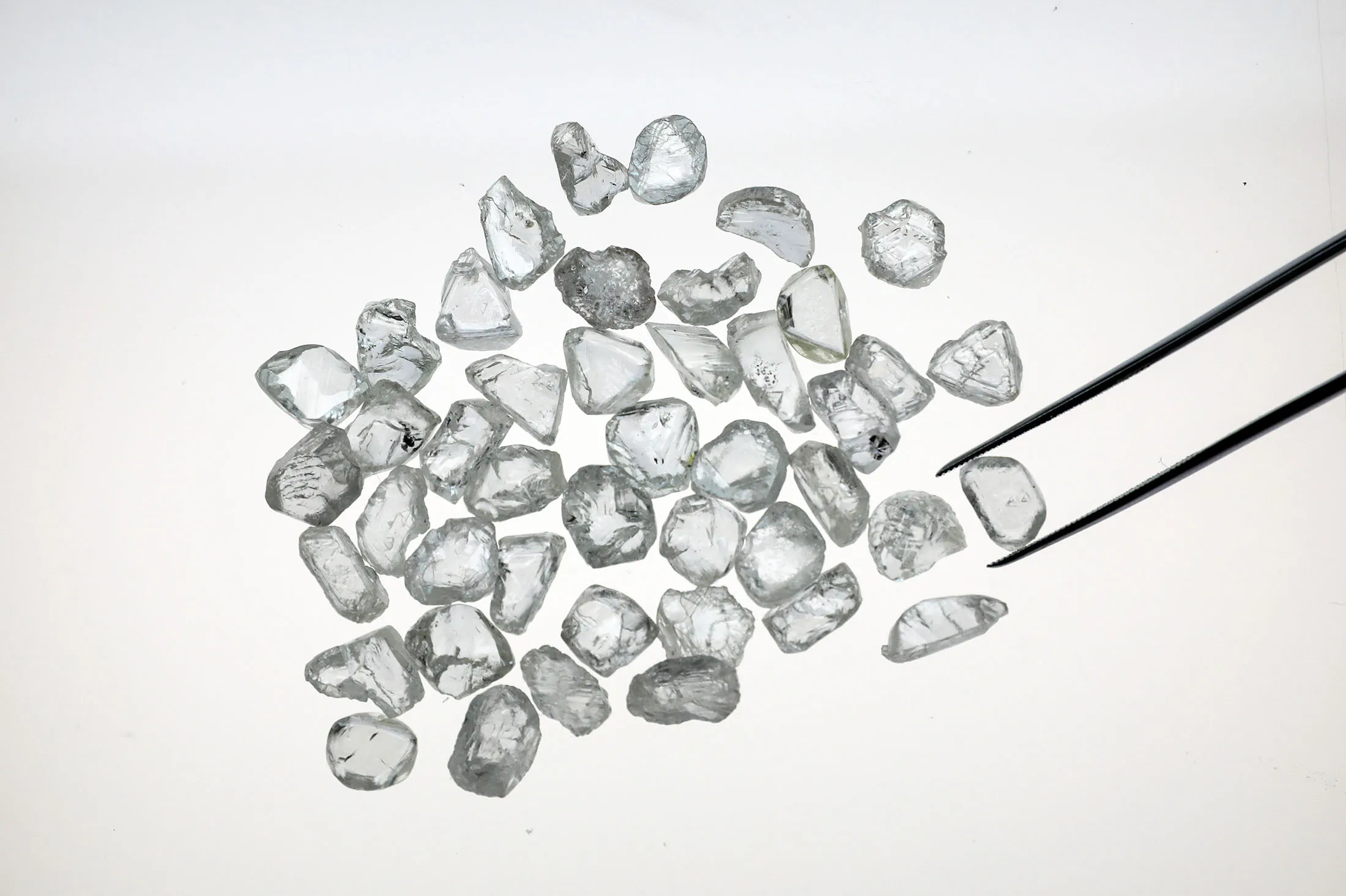 1493868830_De-beers-diamond