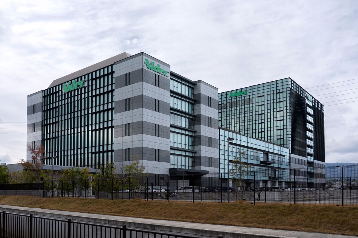 assets.bwbx.io image