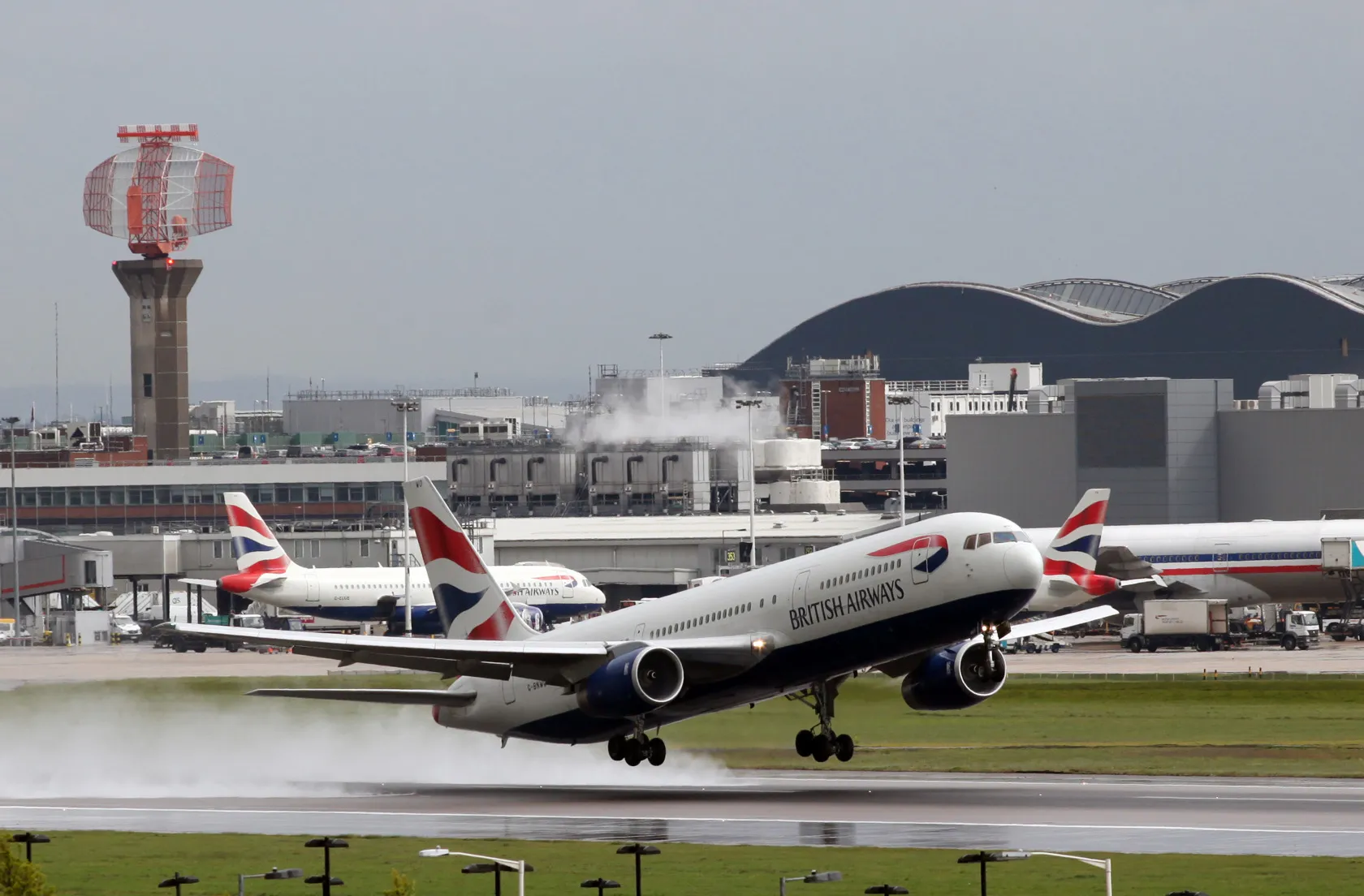 British Airways Pilots Call for Strike Ballot on Pay Deal