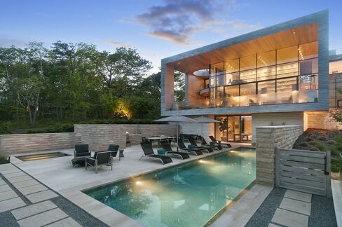 The saltwater pool.