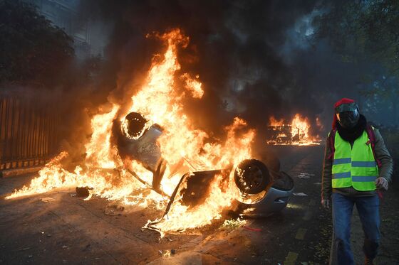 Macron Says Violence in Paris Not Reflecting Legitimate Anger