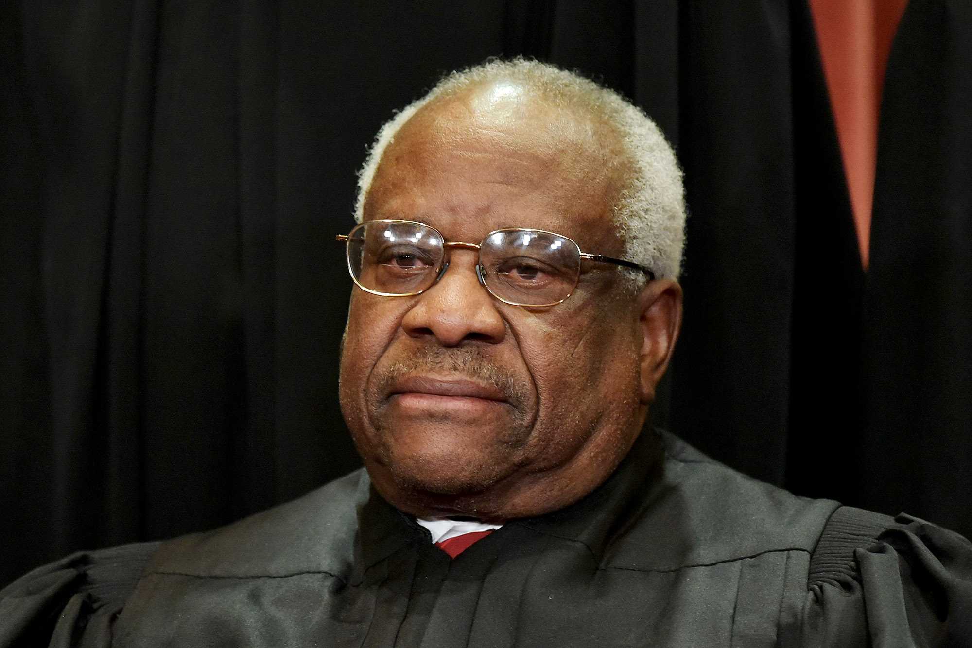 Clarence Thomas Misses Supreme Court Arguments for Third Day Bloomberg