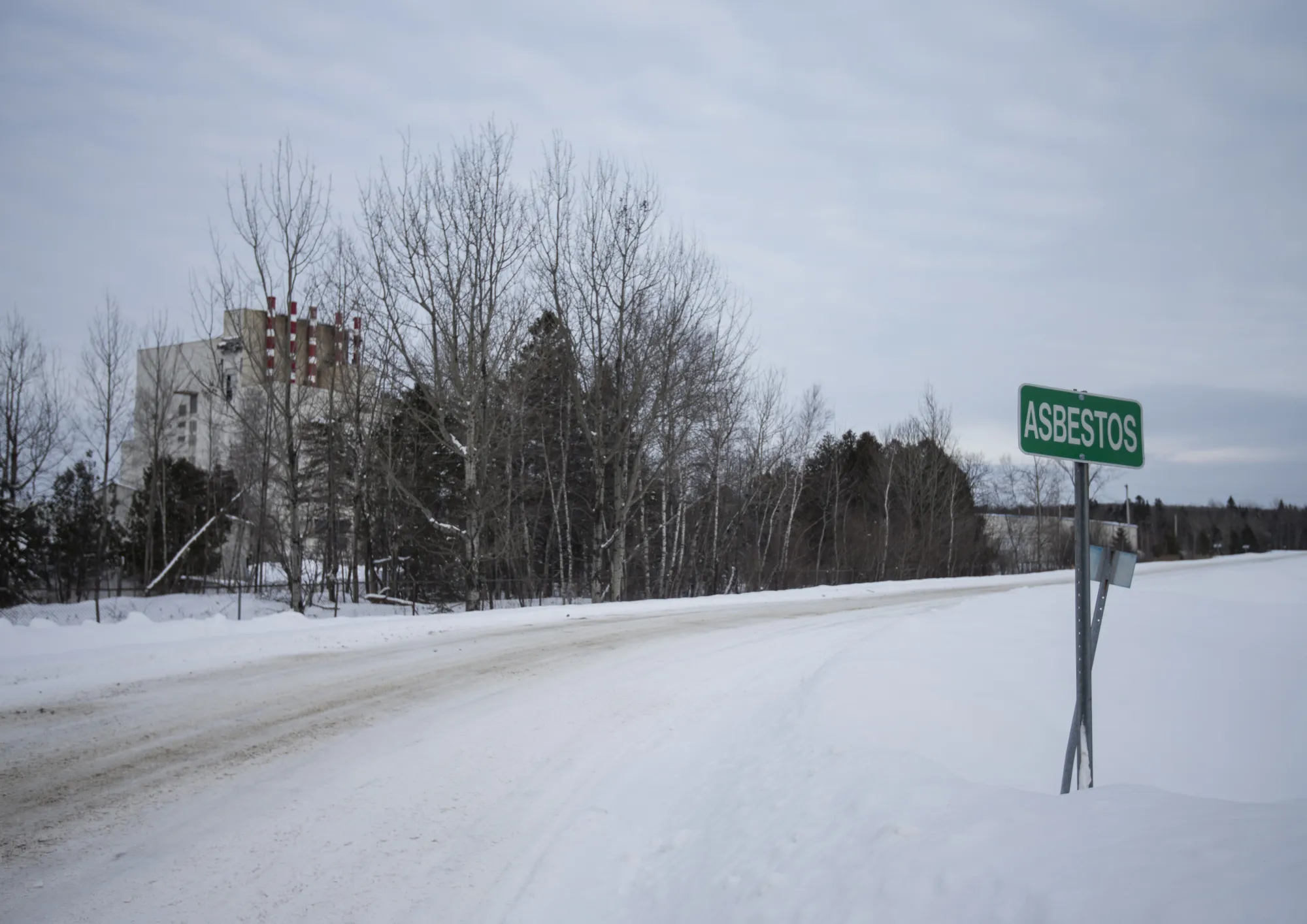 Magnesium May Save The Town Of Asbestos