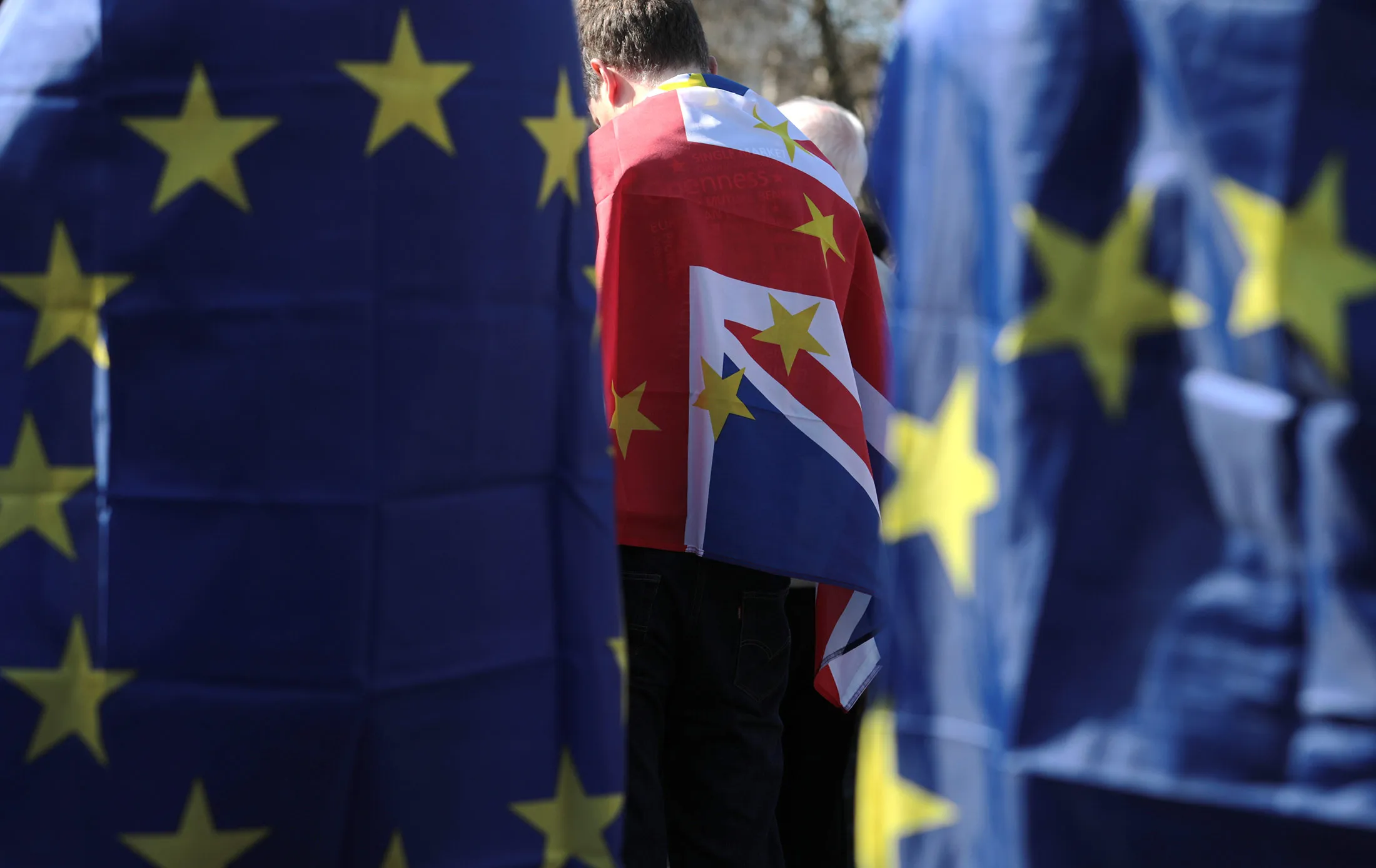 1495696278_brexit-flags