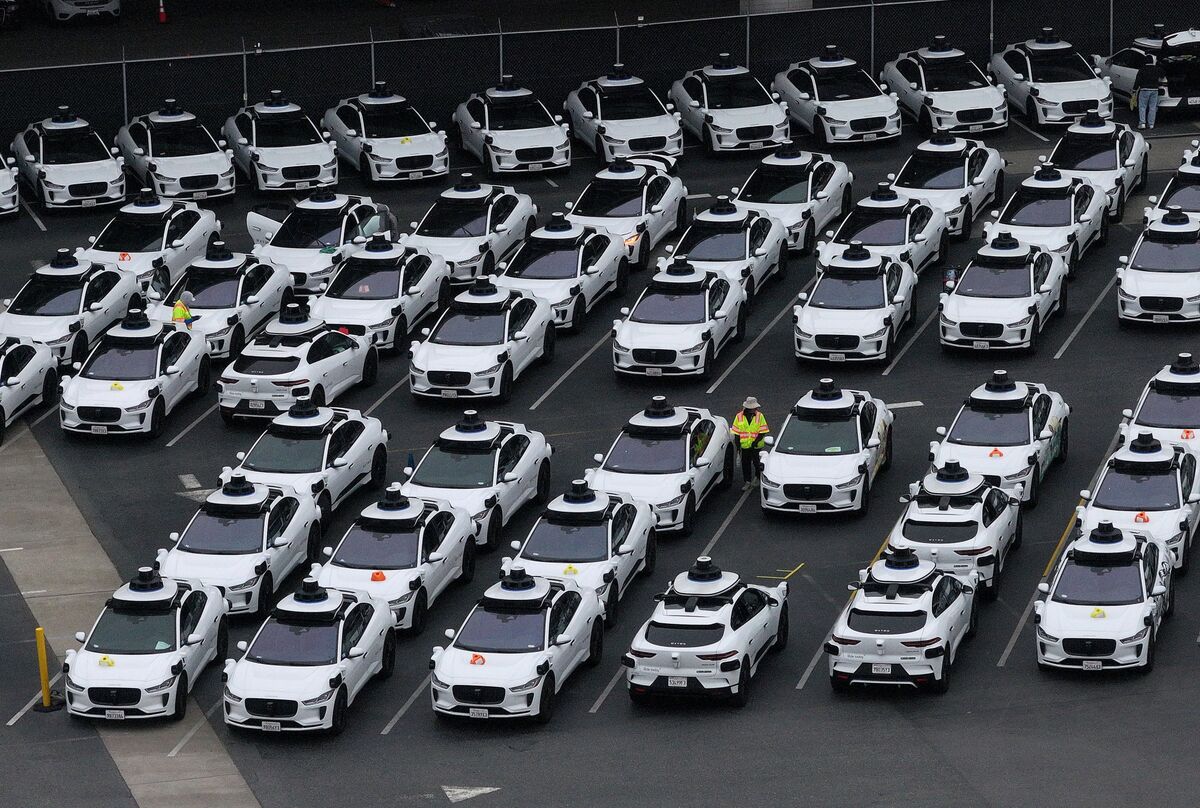 Moove Nears $1.2B Debt Raise for US Autonomous Fleet Expansion