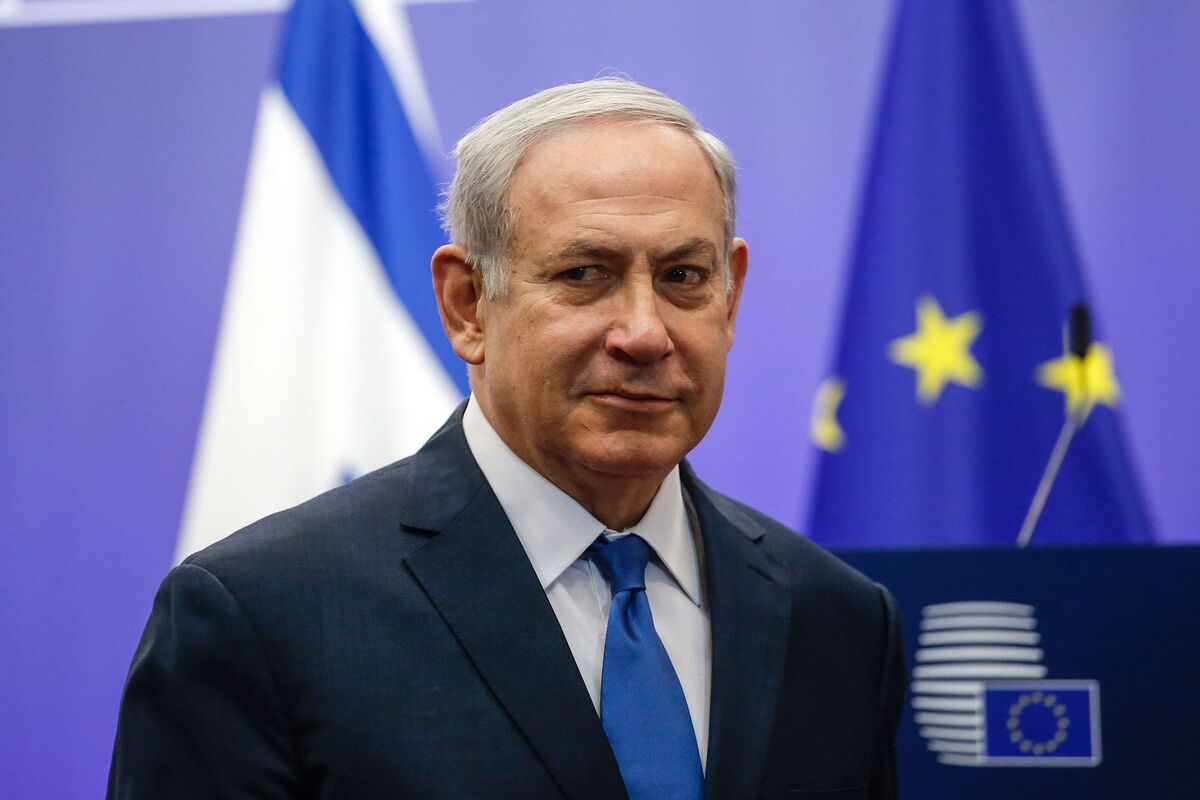 How Netanyahu ‘The Magician’ Makes Political Threats Disappear - Bloomberg