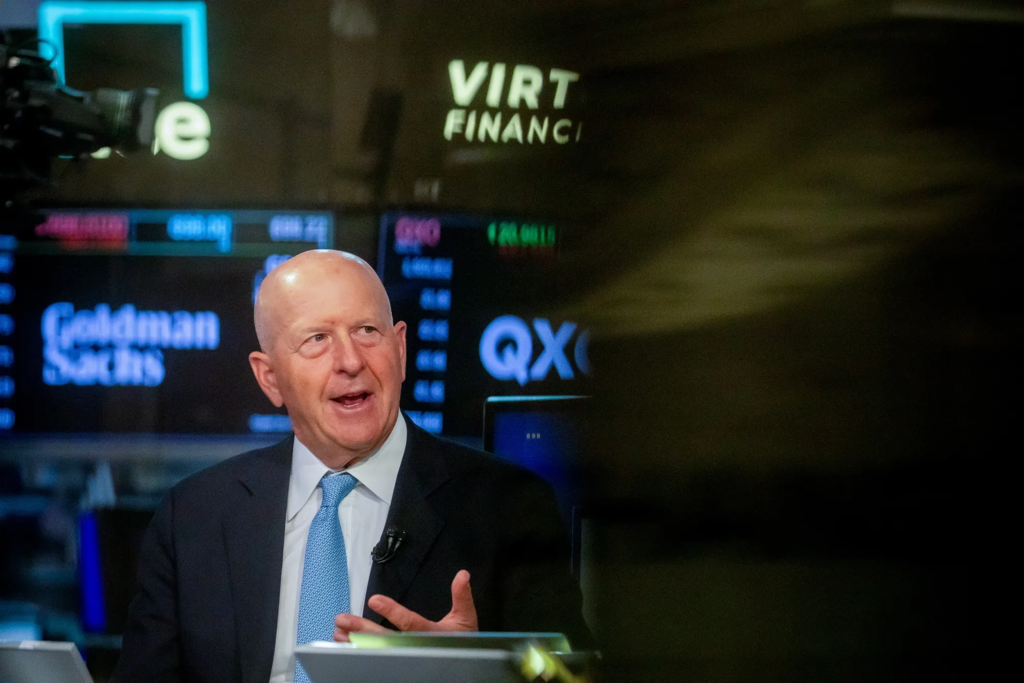 ＤＪ活動に専念を｣、トランプ氏がゴールドマンＣＥＯ名指し批判 - Bloomberg