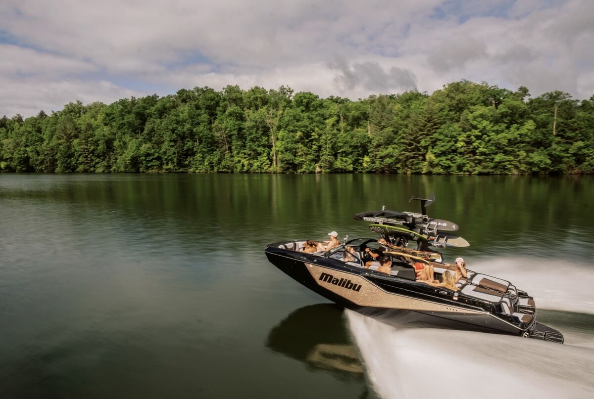 Premium Boat Demand Among Affluent Buyers Drives Recovery