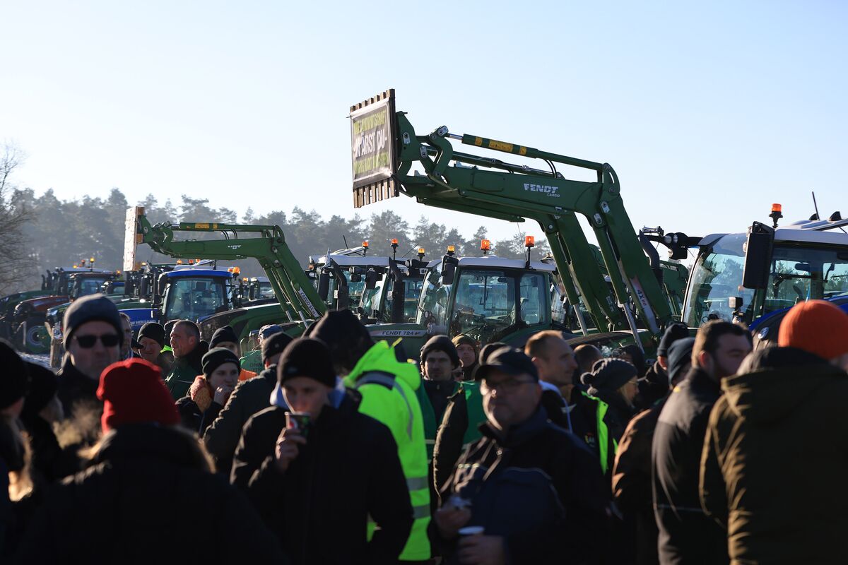 Agrarians at the Gate Lead the Revolt Against Olaf Scholz