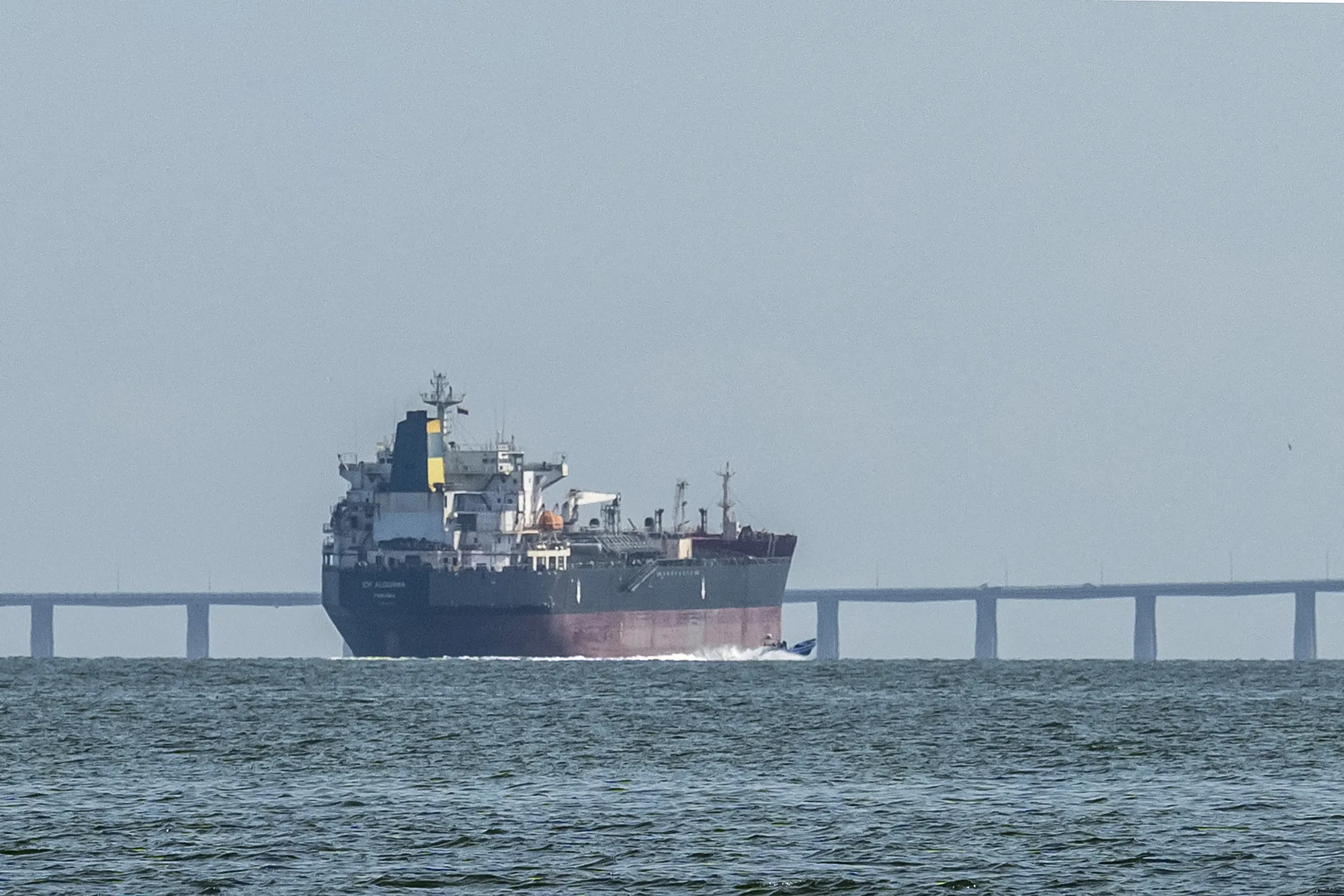 Esta imagen muestra un barco en el lago Maracaibo, en Maracaibo (Venezuela), el 1 de febrero de 2026.